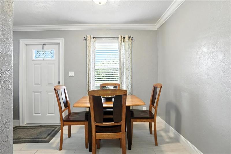 Image 6 of 57 For 15835 Osceola