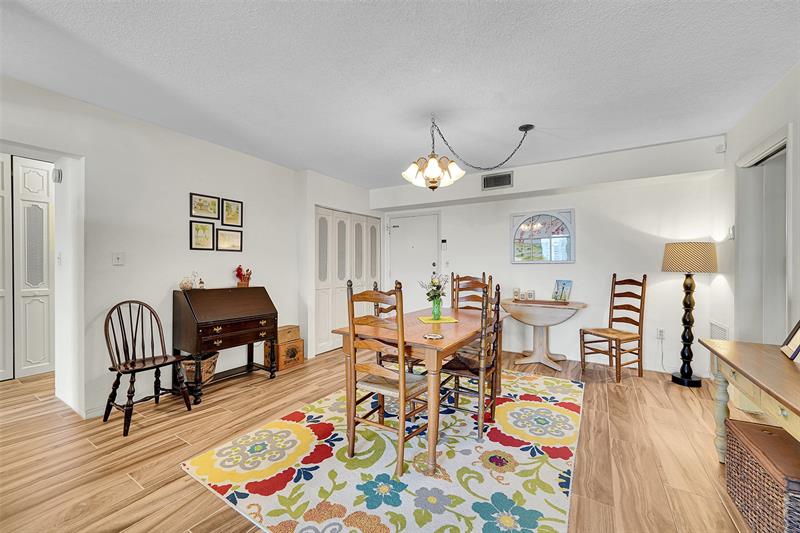 Image 25 of 38 For 801 Ocean Dr  502