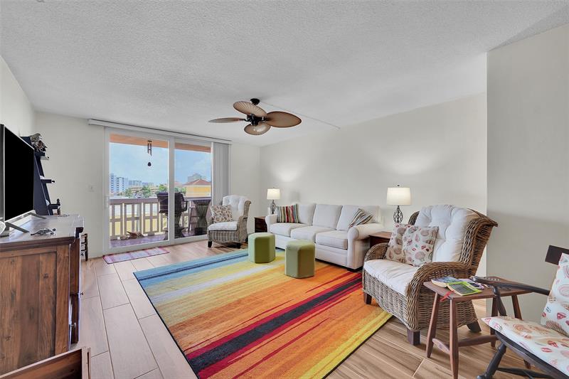 Image 8 of 38 For 801 Ocean Dr  502