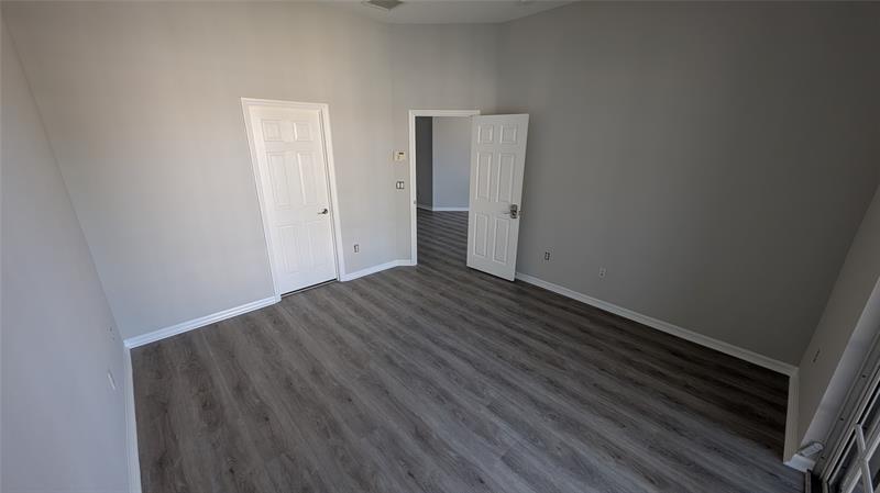 Image 12 of 29 For 5855 Hampton Hills Blvd  5855