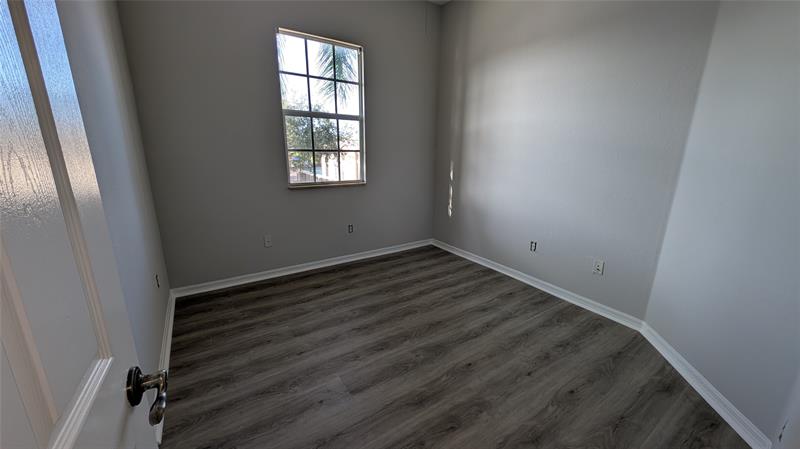 Image 14 of 29 For 5855 Hampton Hills Blvd  5855