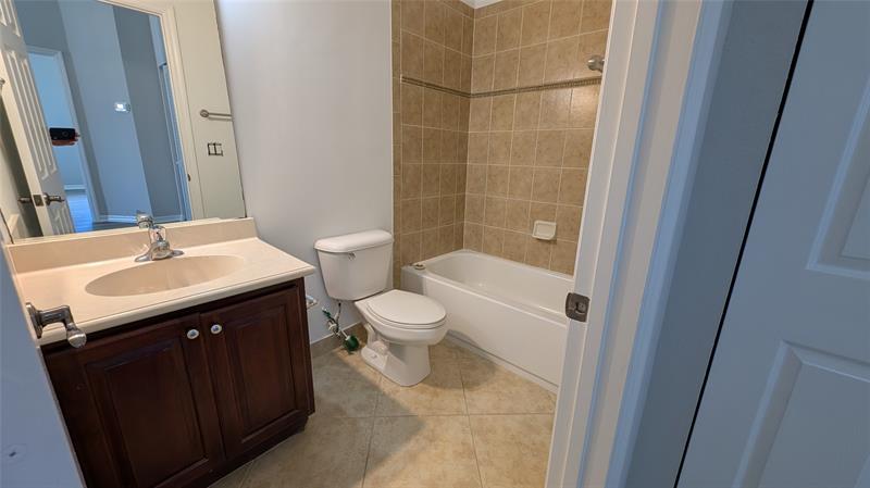 Image 19 of 29 For 5855 Hampton Hills Blvd  5855