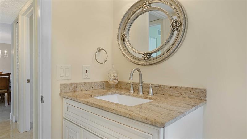 Image 10 of 52 For 131 3rd Av  208