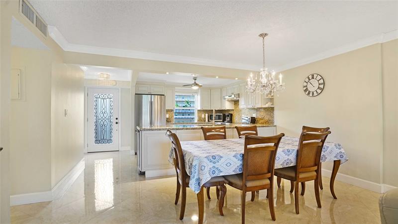 Image 23 of 52 For 131 3rd Av  208