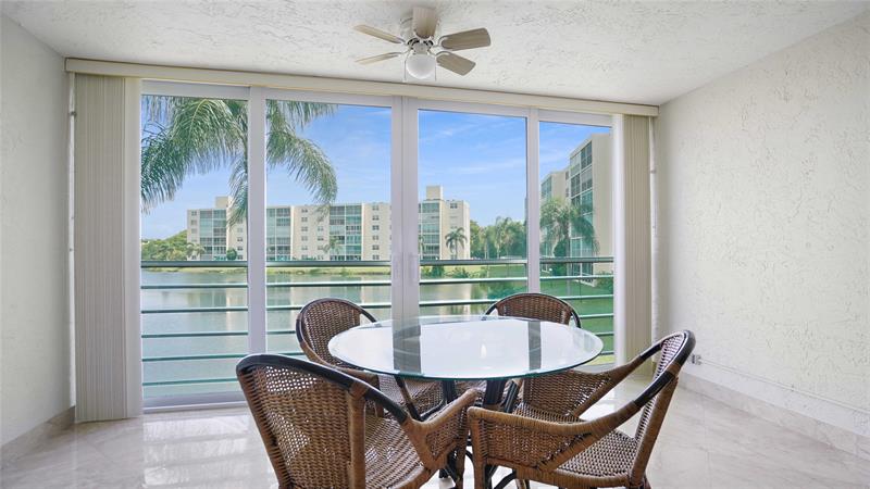 Image 4 of 52 For 131 3rd Av  208