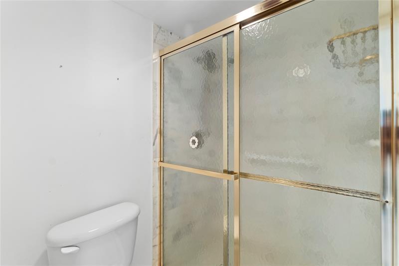 Image 24 of 53 For 5200 Ocean Blvd  1207b
