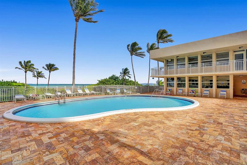 Image 38 of 53 For 5200 Ocean Blvd  1207b