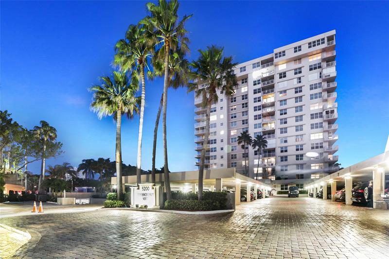 Image 42 of 53 For 5200 Ocean Blvd  1207b