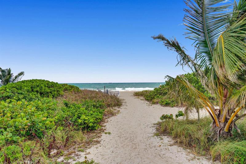 Image 43 of 53 For 5200 Ocean Blvd  1207b