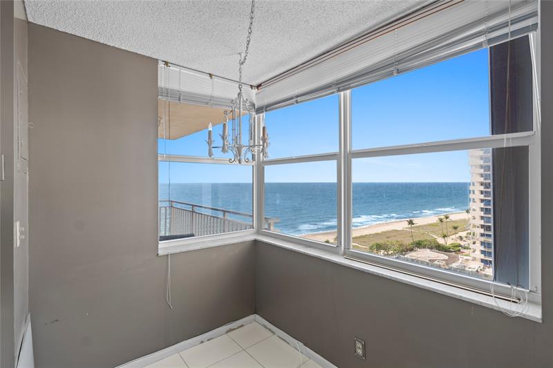 Image 9 of 53 For 5200 Ocean Blvd  1207b