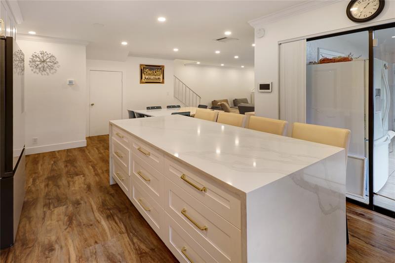 Image 17 of 44 For 9390 61st Way  D