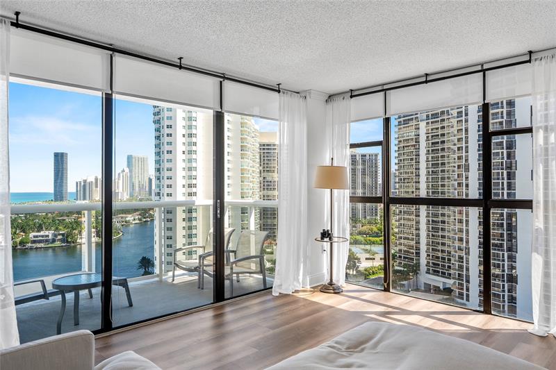 Details for 20515 Country Club Dr  1848, Aventura, FL 33180