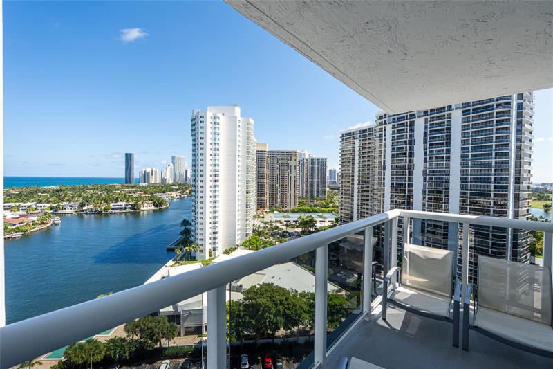 Image 23 of 28 For 20515 Country Club Dr  1848