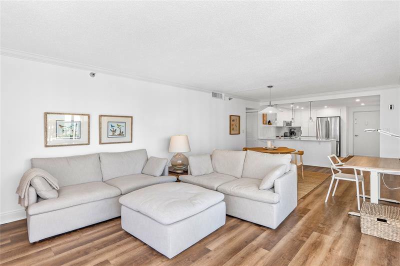 Image 4 of 28 For 20515 Country Club Dr  1848