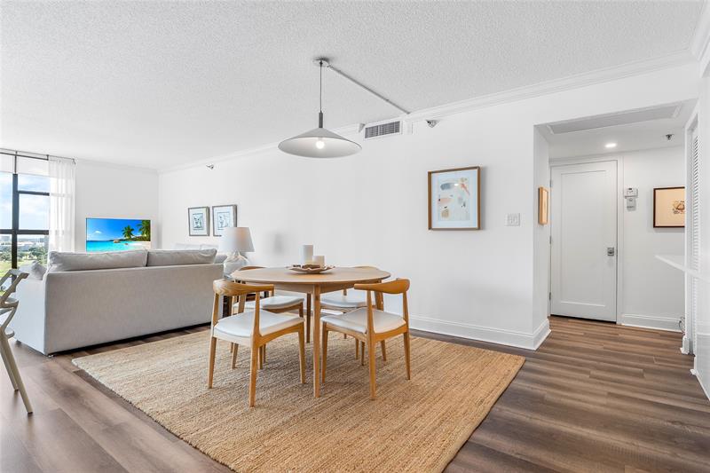 Image 6 of 28 For 20515 Country Club Dr  1848