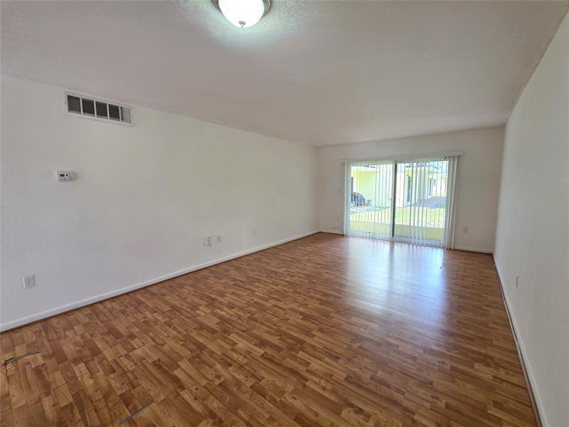 Image 3 of 11 For 505 177th St  104