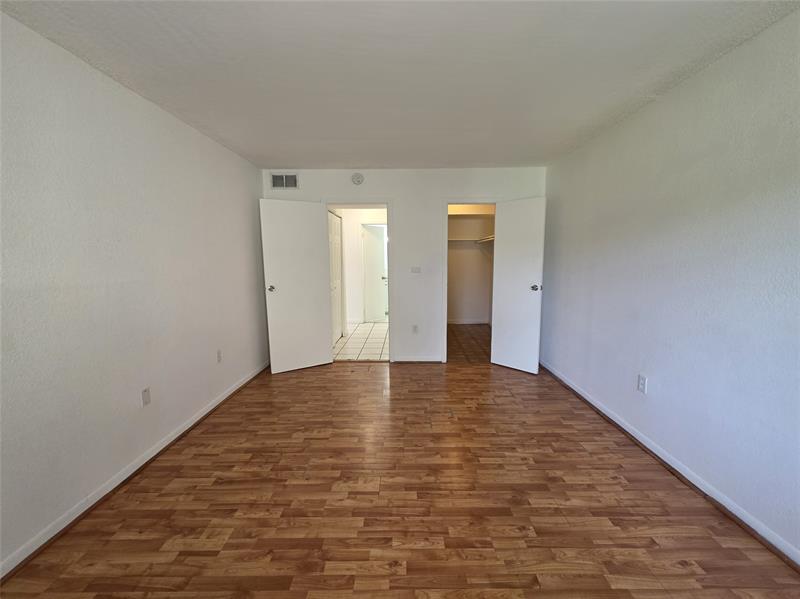 Image 6 of 11 For 505 177th St  104