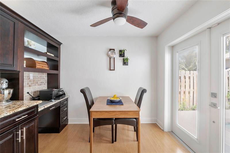 Image 16 of 64 For 2920 Aviary Dr