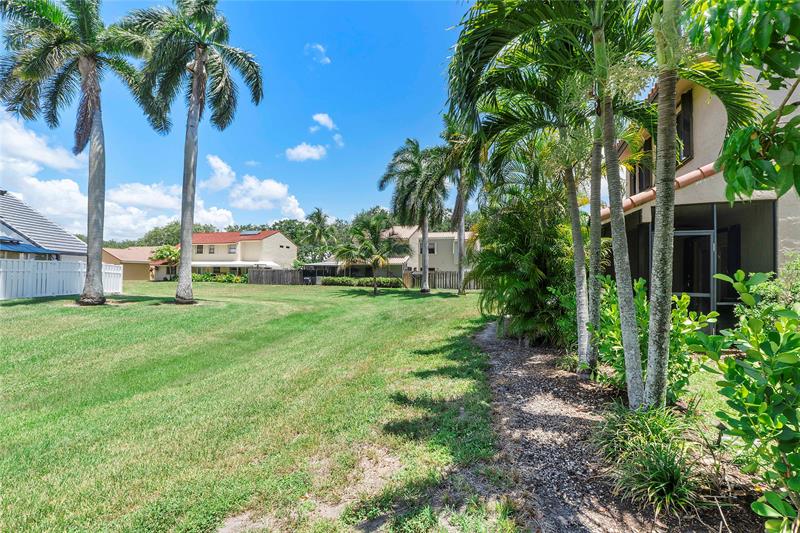 Image 48 of 64 For 2920 Aviary Dr