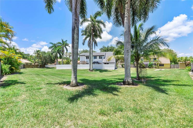 Image 52 of 64 For 2920 Aviary Dr