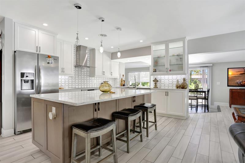 Image 15 of 59 For 906 10th St  
