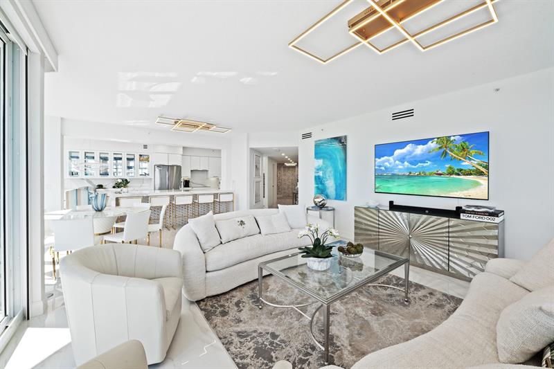 Image 10 of 25 For 6051 Ocean Dr  601