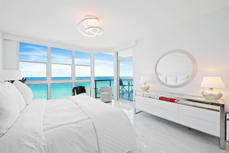 Image 15 of 25 For 6051 Ocean Dr  601