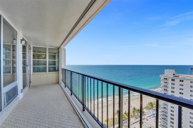 Image 11 of 70 For 4280 Galt Ocean Dr  20l