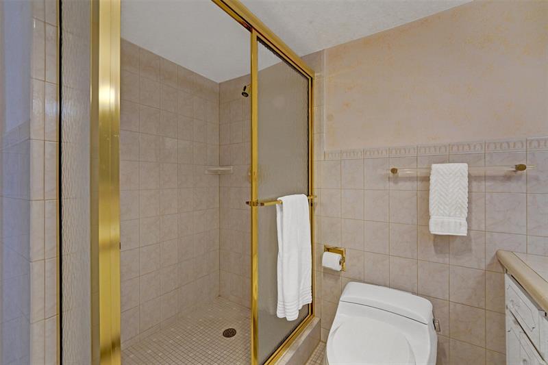 Image 31 of 70 For 4280 Galt Ocean Dr  20l