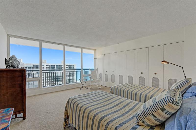 Image 33 of 70 For 4280 Galt Ocean Dr  20l