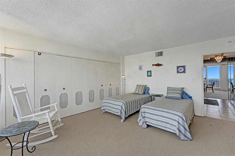 Image 34 of 70 For 4280 Galt Ocean Dr  20l