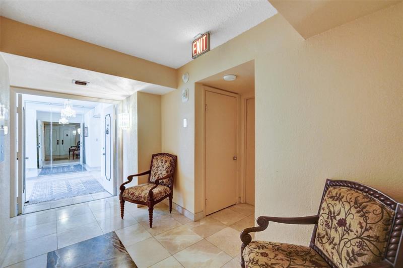 Image 42 of 70 For 4280 Galt Ocean Dr  20l