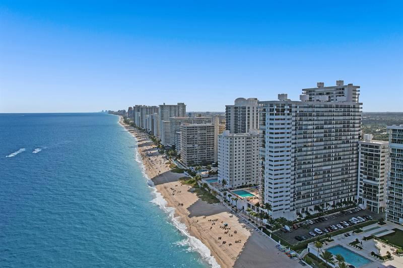 Image 44 of 70 For 4280 Galt Ocean Dr  20l