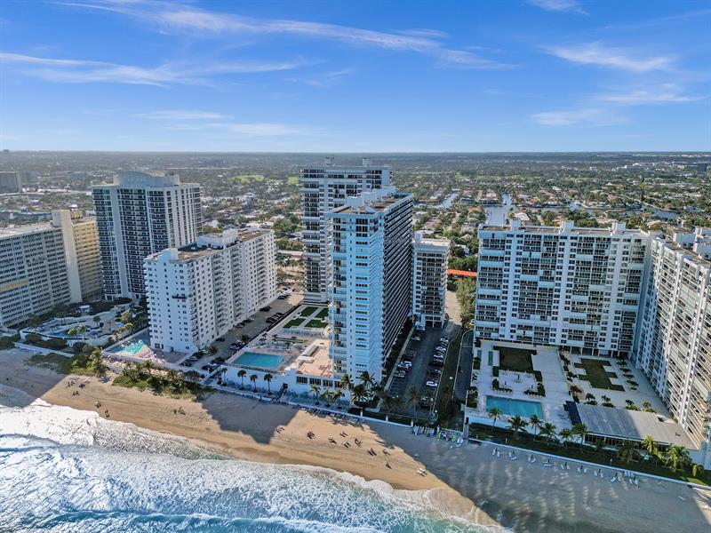 Image 45 of 70 For 4280 Galt Ocean Dr  20l