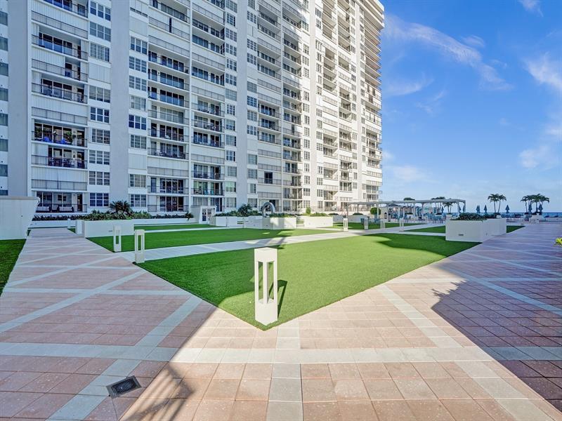 Image 52 of 70 For 4280 Galt Ocean Dr  20l