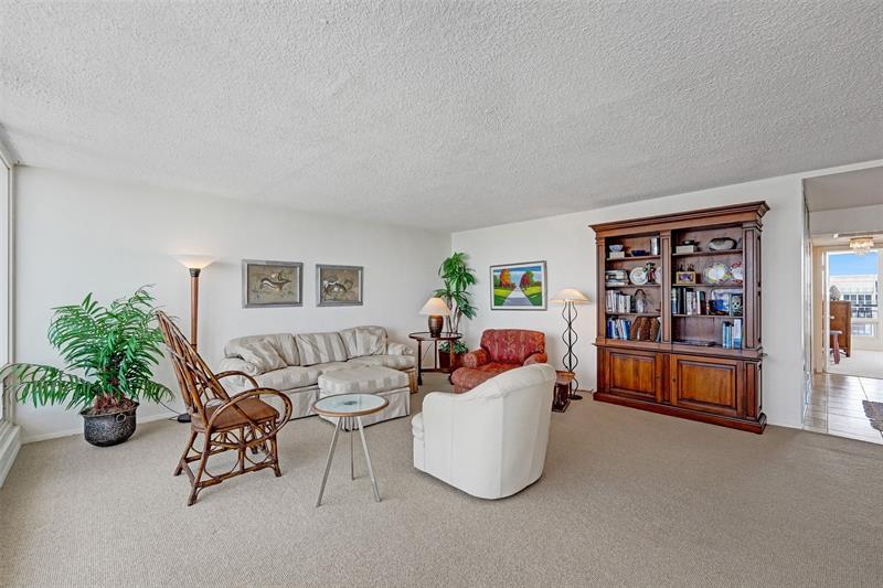 Image 8 of 70 For 4280 Galt Ocean Dr  20l