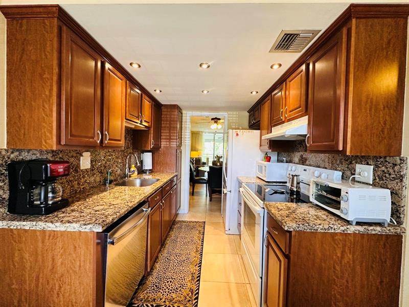 Details for 3099 48th Ave  253, Lauderdale Lakes, FL 33313