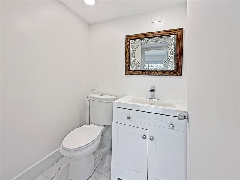Image 7 of 10 For 850 133rd Ter  206b