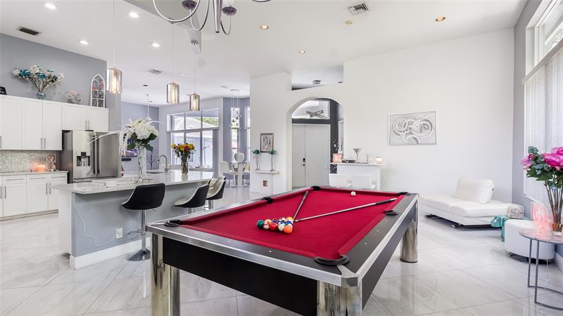 Image 10 of 49 For 4862 Kensington Cr