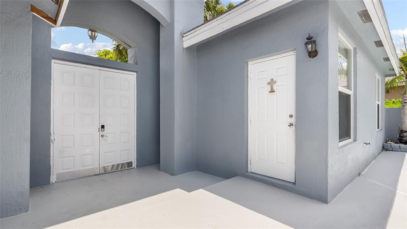 Image 34 of 49 For 4862 Kensington Cr