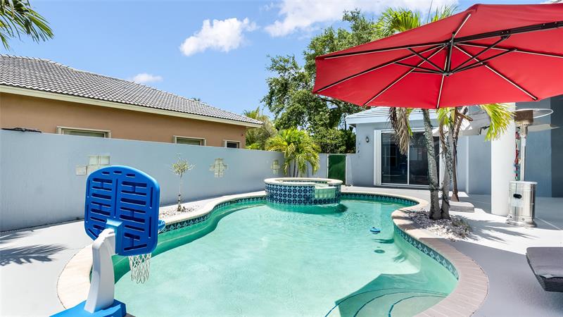 Image 44 of 49 For 4862 Kensington Cr