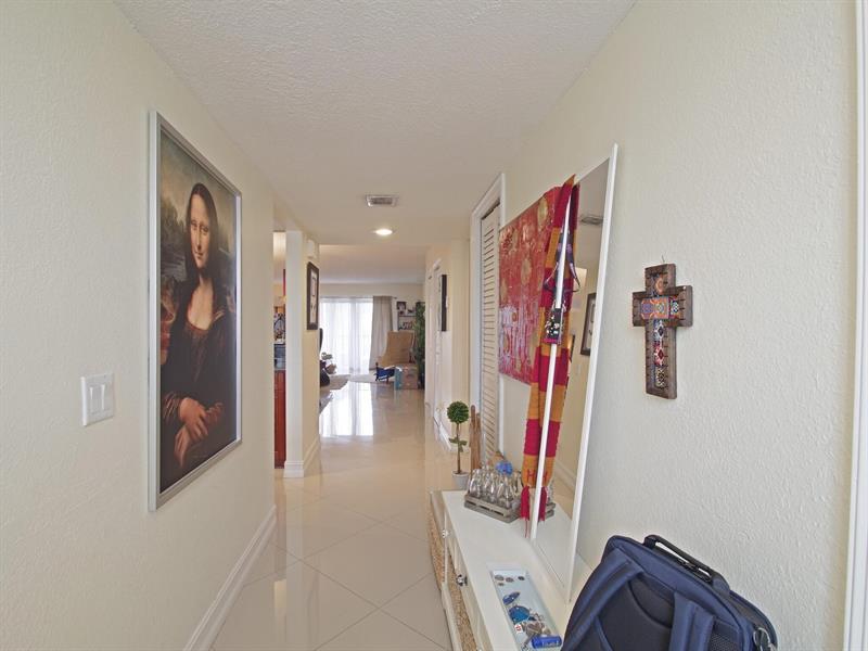 Image 8 of 28 For 16491 Blatt Blvd  201
