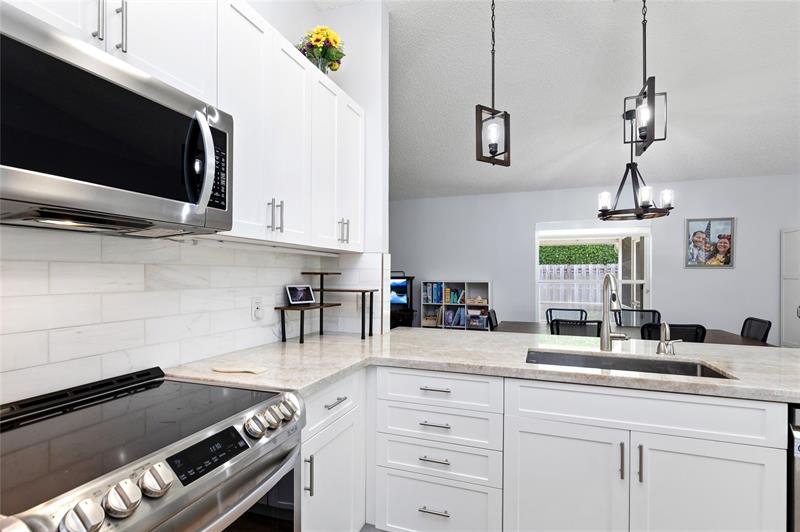 Image 14 of 50 For 9930 Holly Hill Dr