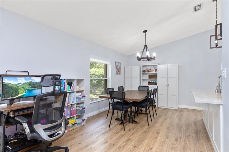 Image 15 of 50 For 9930 Holly Hill Dr