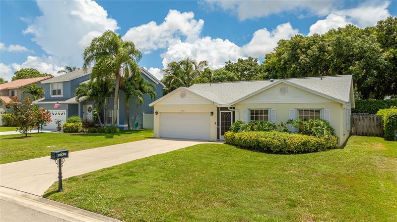 Image 38 of 50 For 9930 Holly Hill Dr