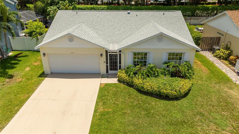 Image 40 of 50 For 9930 Holly Hill Dr