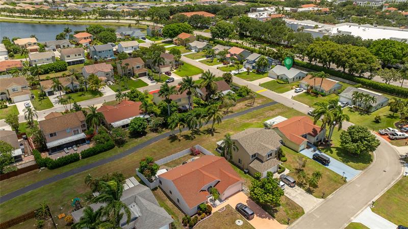 Image 47 of 50 For 9930 Holly Hill Dr