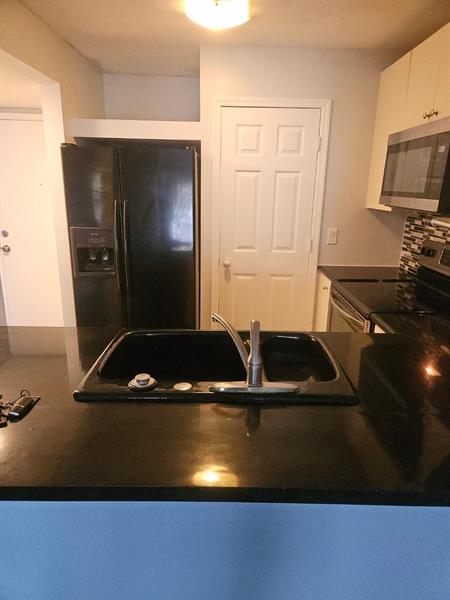 Image 10 of 13 For 2800 Riverside Dr  101 -1