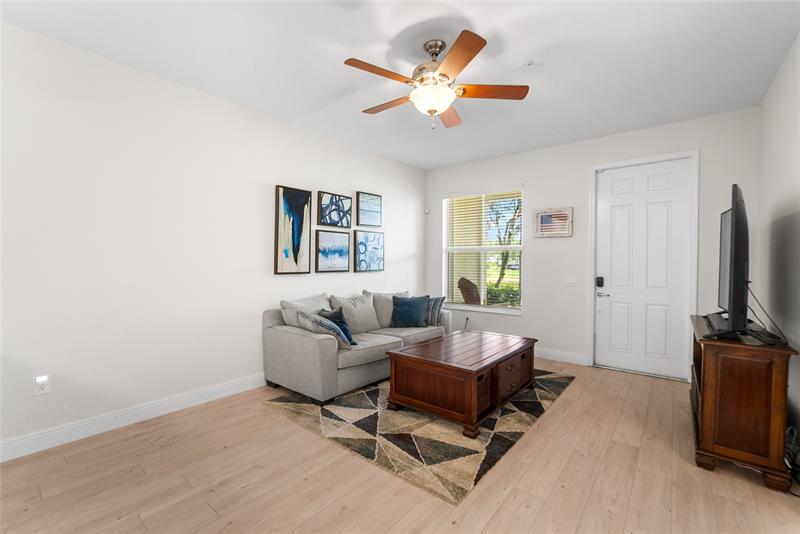 Image 10 of 45 For 4720 Mimosa Pl  908