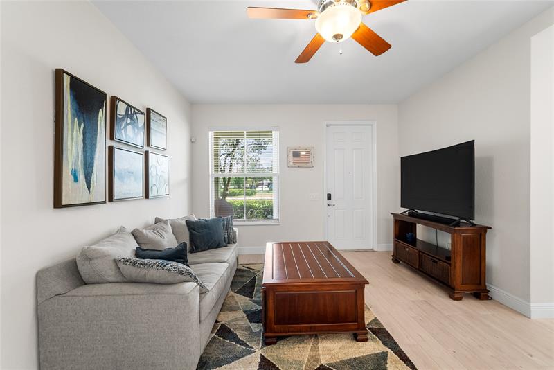 Image 11 of 45 For 4720 Mimosa Pl  908
